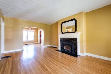 Main picture of 1031 Greenleaf Rd