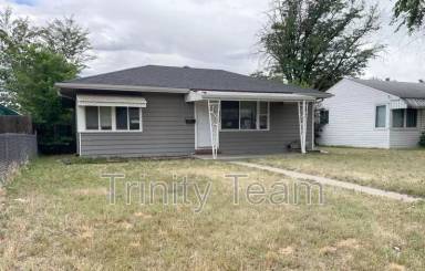 Main picture of 2028 Havana St