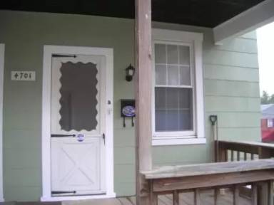 Main picture of 4701 Schley Ave - C