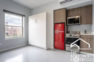 Main picture of 4700 N Racine Ave