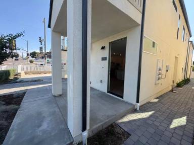 Main picture of 2058 N Highland Ave