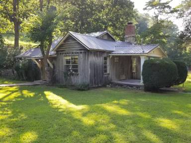 Main picture of 948 Mill Hollow Rd