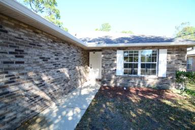 Main picture of 33 Rosepetal Ln