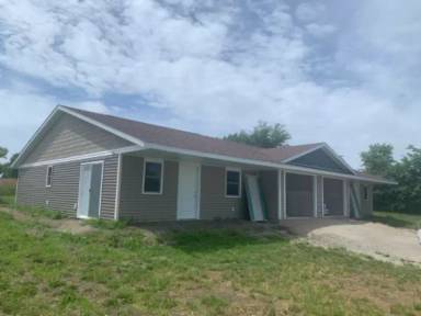 Main picture of 116 W Cedar Ln