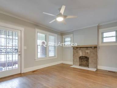 Main picture of 256 N Willett St