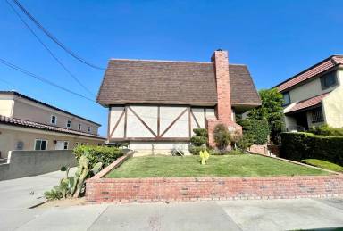 Main picture of 415 N Alhambra Ave