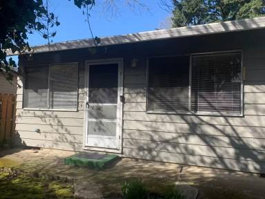 Main picture of 232 NE 3rd Ave