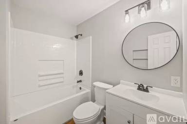 Main picture of 2580 Hobert Rd