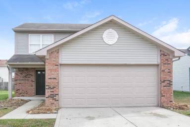 Main picture of 209 Bent Stream Ln