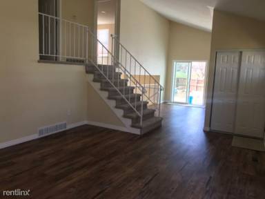 Main picture of 8888 W Glasgow Pl
