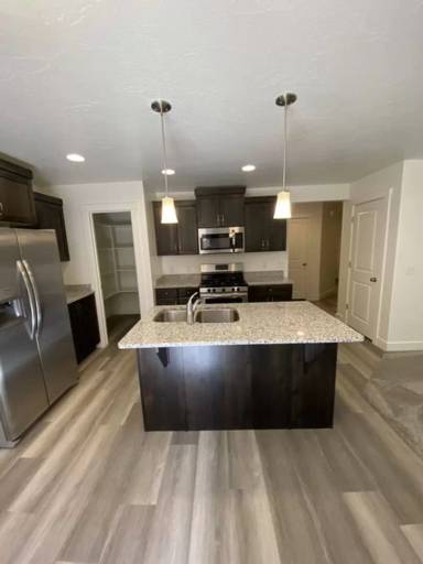 Main picture of 5808 S Challenger Way