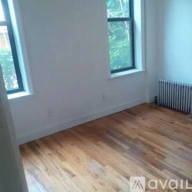 Main picture of 327 E 22nd St