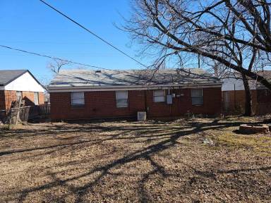 Main picture of 801 S Midwest Blvd