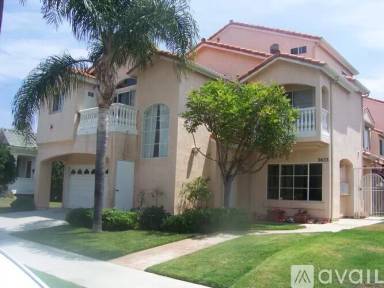 Main picture of 3653 3rd Ave