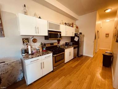 Main picture of 45 Orleans St