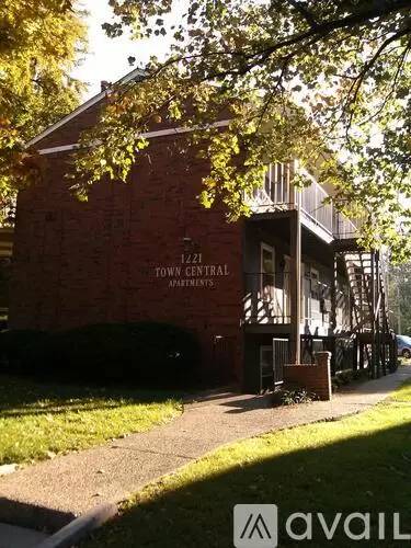 Main picture of 1477 S 3rd St