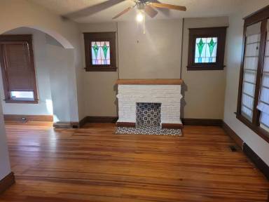Main picture of 4724 Goethe Ave