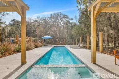 Main picture of 8 Marvalingrove Dr