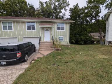 Main picture of 9178 W 78th Ter