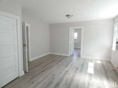 Main picture of 5526 Franklin Ave