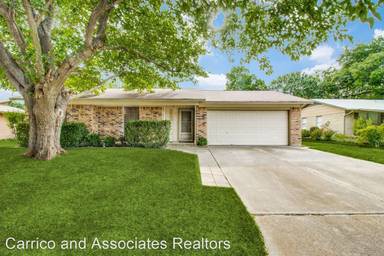 Main picture of 3303 Huisache St
