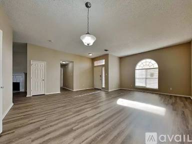Main picture of 3213 Bent Oak Dr