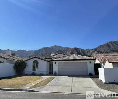 Main picture of 54105 Avenida Obregon