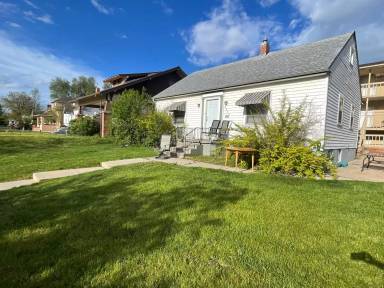 Main picture of 2033 9th Ave