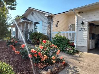 Main picture of 1357 Cathlamet Ct NW