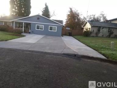 Main picture of 15066 SE Primrose Ave
