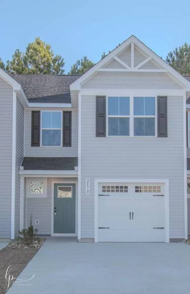 Main picture of 237 Christiana Ln