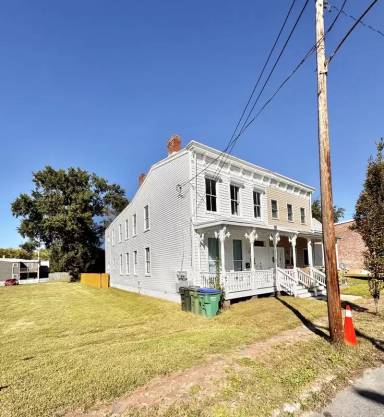 Main picture of 2208 Venable St