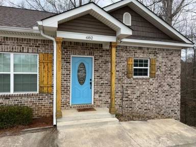 Main picture of 684 Meagan Ct