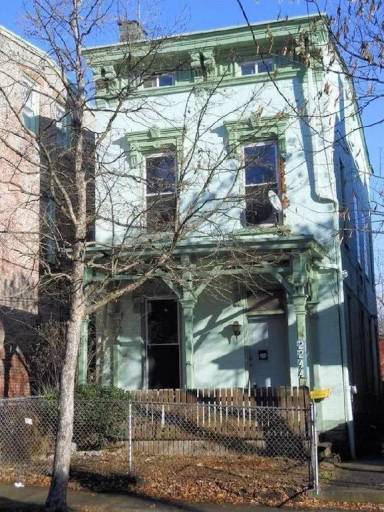 Main picture of 2244 Wheeler St