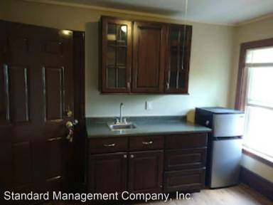 Main picture of 323 Cumberland St