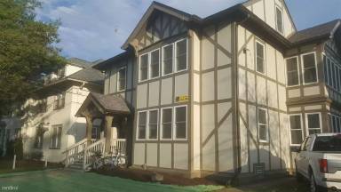 Main picture of 1215 Hill St