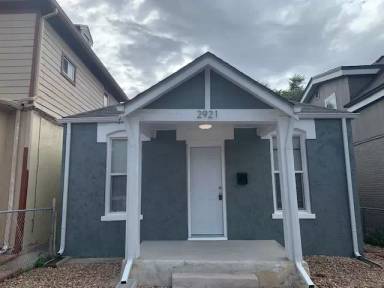 Main picture of 2921 N Marion St
