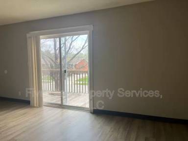 Main picture of 2119 Saratoga Dr