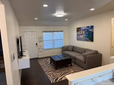 Main picture of 809 NW 67th Ave