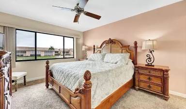 Main picture of 3813 SE 11th Pl
