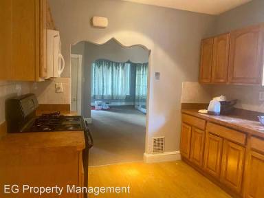 Main picture of 60 N Hirst St