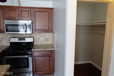 Main picture of 11 27th Ave