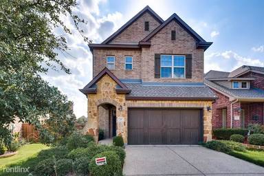 Main picture of 216 Vagon Castle Ln
