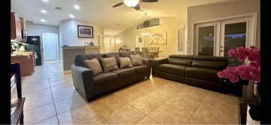 Main picture of 743 SW McCoy Ave