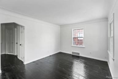 Main picture of 11537 Roxbury St