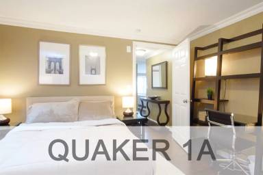 Main picture of 387 Quaker Ln S