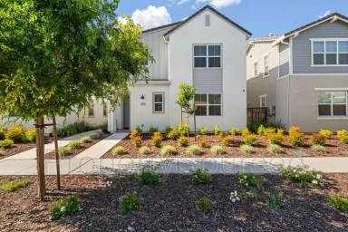 Main picture of 2372 Garden Farms Ave