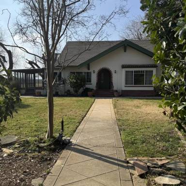Main picture of 8855 Gaddini Rd