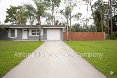 Main picture of 3170 Roland Dr