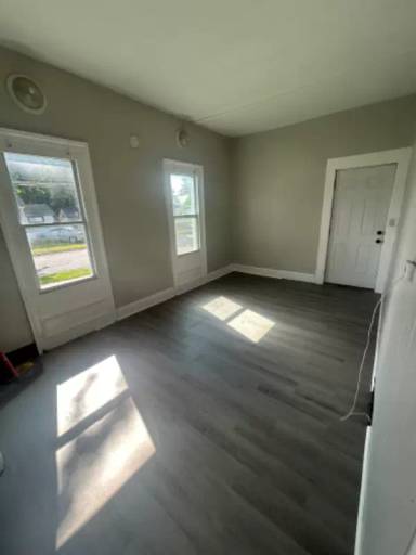 Main picture of 358 W Lynde St